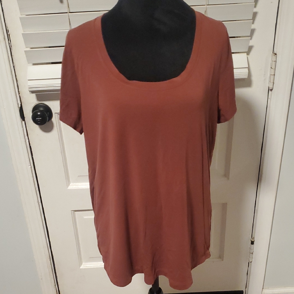 Athleta Short Sleeve Brown Tee